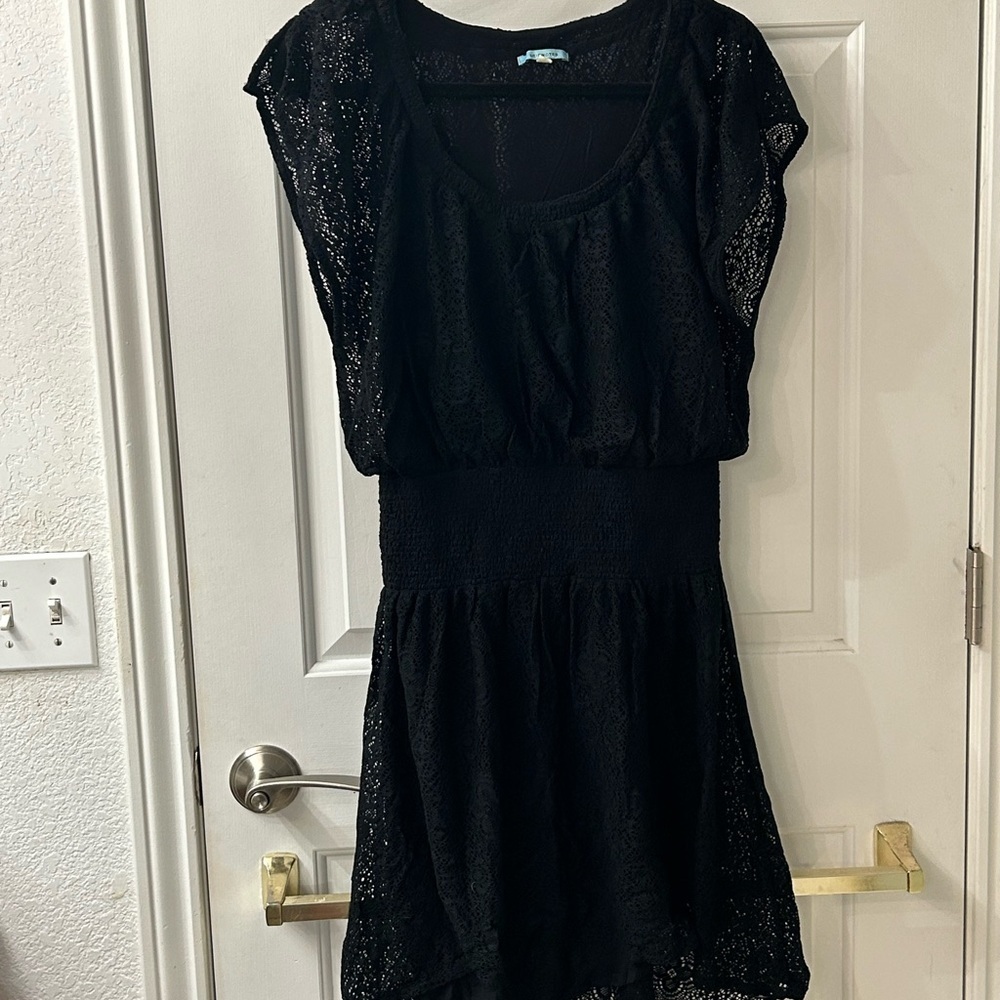 Chic Black Lace High-Low Dress